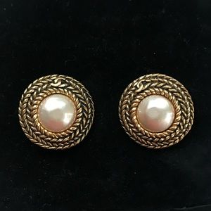 Vintage Chanel Faux Pearl & Gold Clip On Earrings